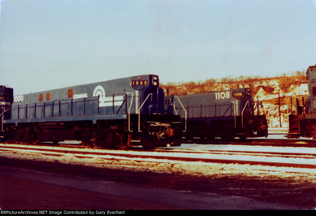 CR MT4 #1000 - Conrail Slug